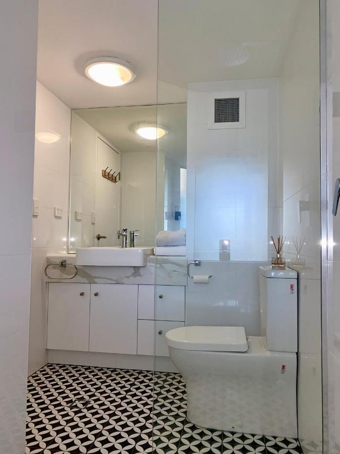 Resort Queen Studio At Alex Beach Resort Alexandra Headland Esterno foto